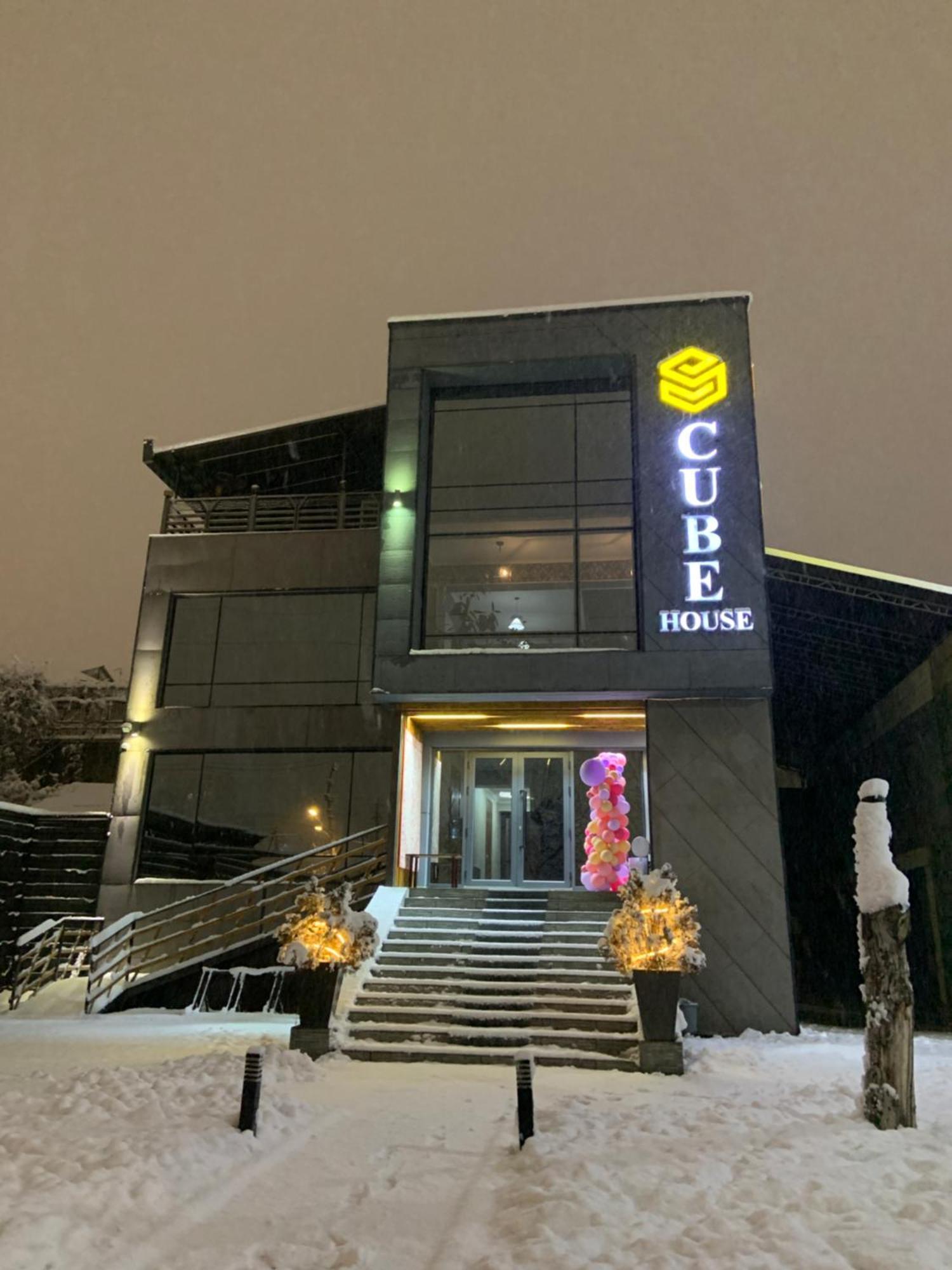 Cube House Osh Hotel Exterior photo
