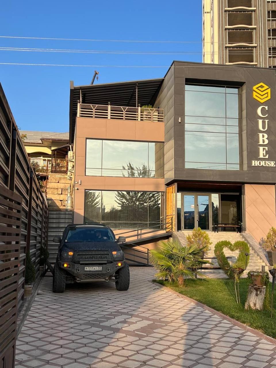 Cube House Osh Hotel Exterior photo